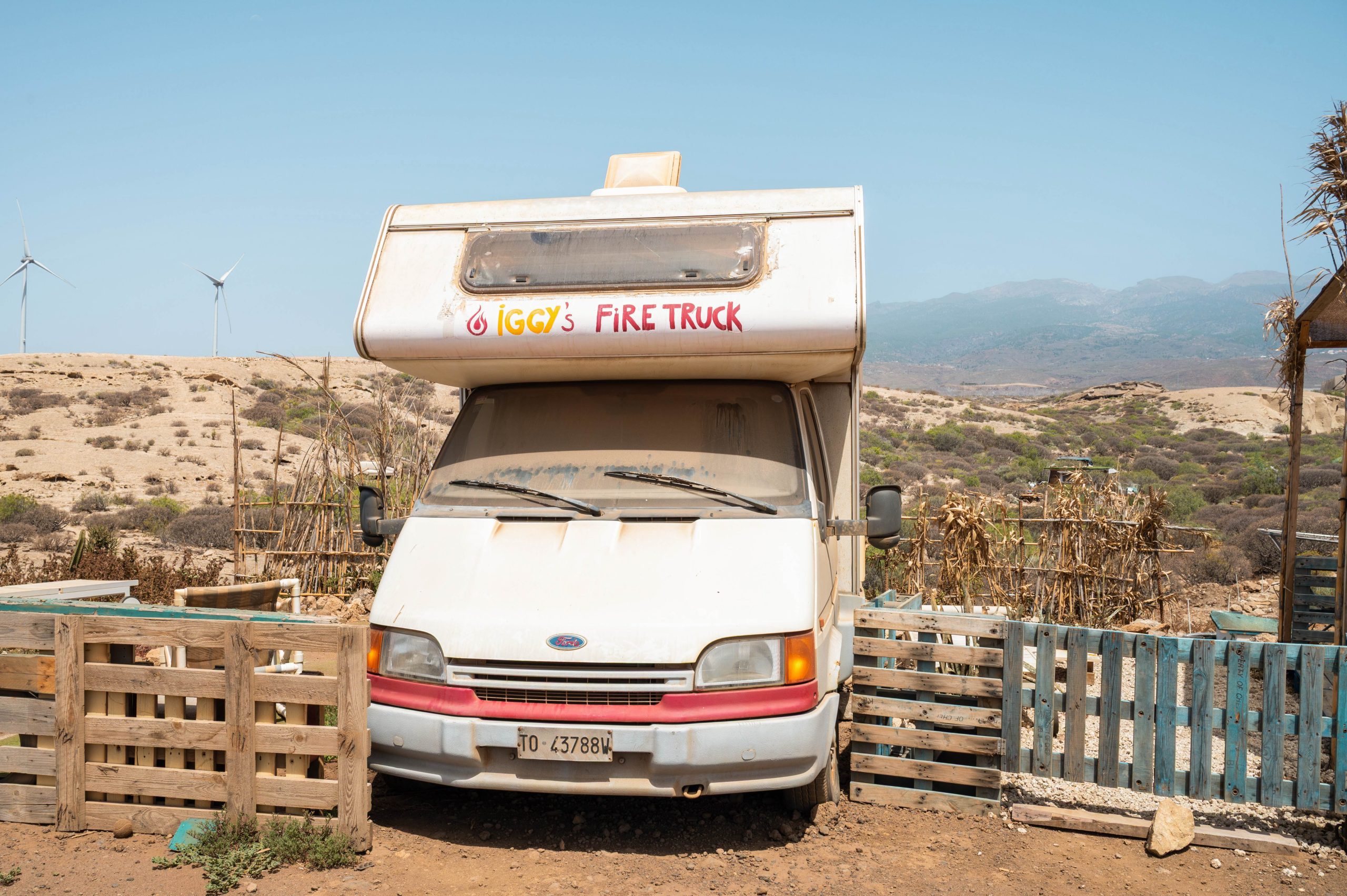 iggy'sfiretruck_@savannahvdr_Tenerifeanimalsanctuary_01